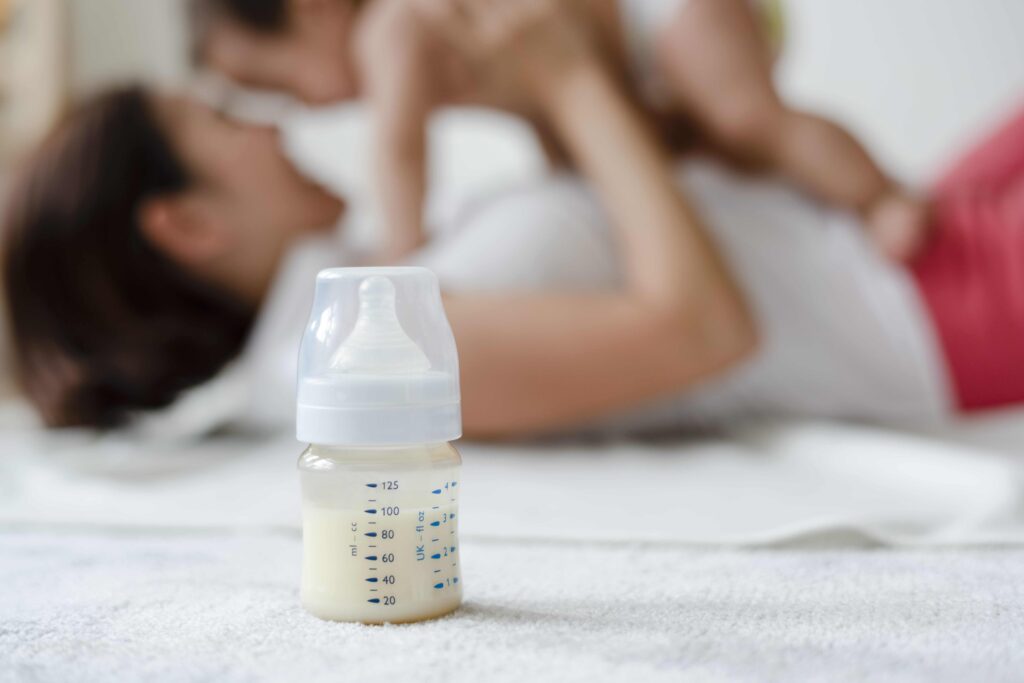 Pourquoi mon bébé a faim 1h après son biberon ? 3 bébé a faim 1h après son biberon