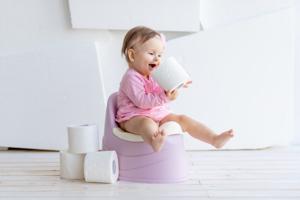 Bébé propre à 1 an : mythe ou réalité ? 3 bébé 1 an déjà propre sur un pot