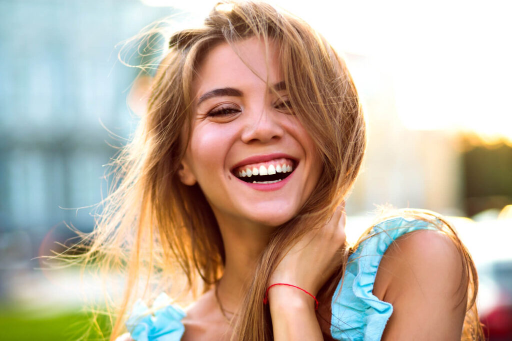 Dents du bonheur jugées "moches" : quelles solutions ? 3
