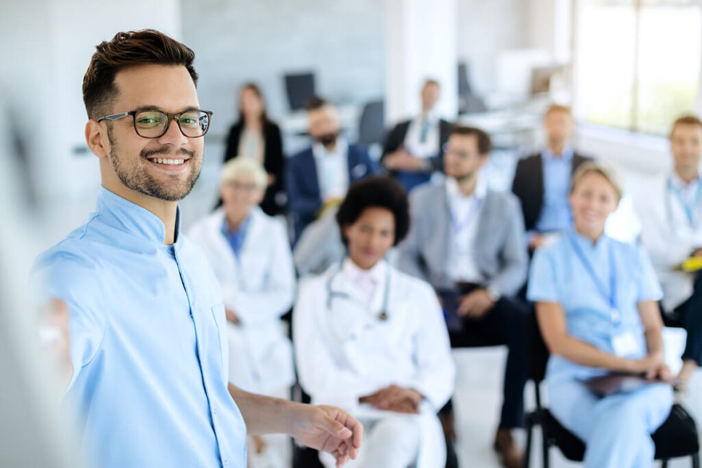 Comment devenir cadre de santé sans être infirmier ? Voies et diplômes 4